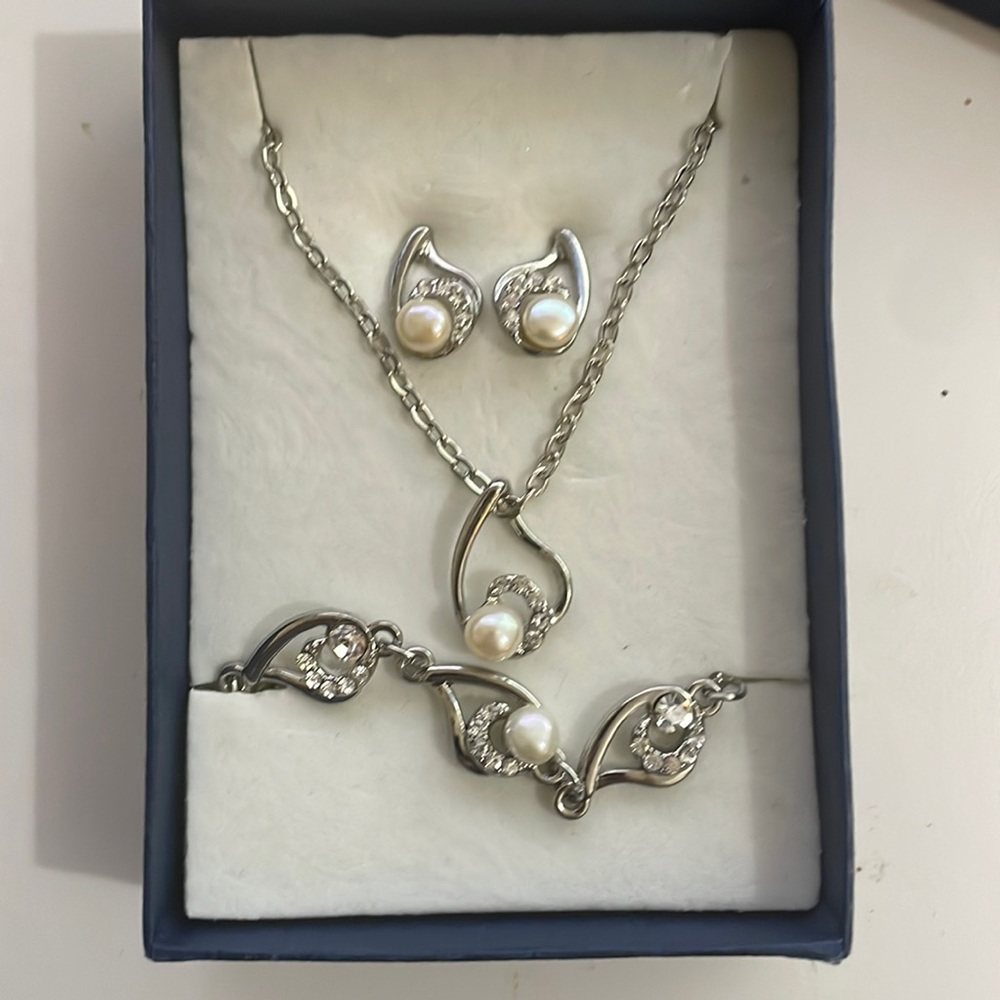 Brand new jewelry